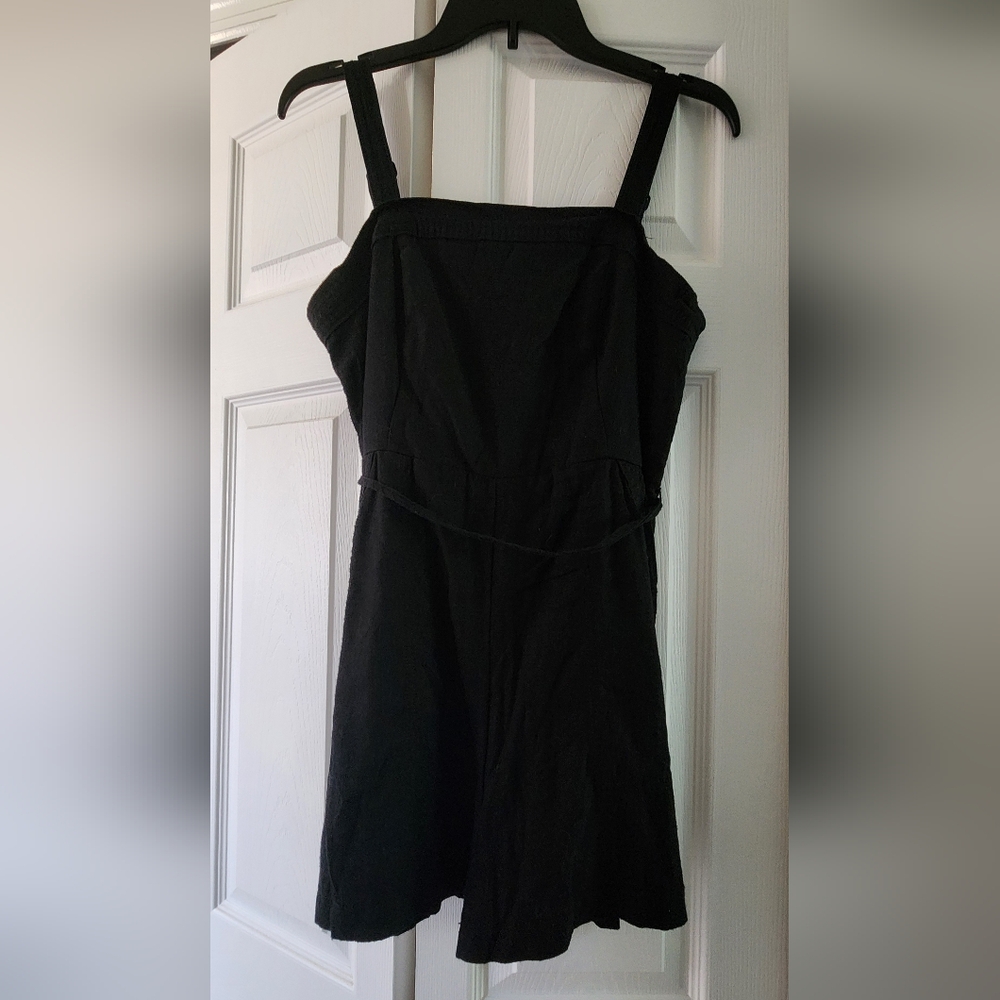 Women's Old Navy Black Romper Shorts - Size M